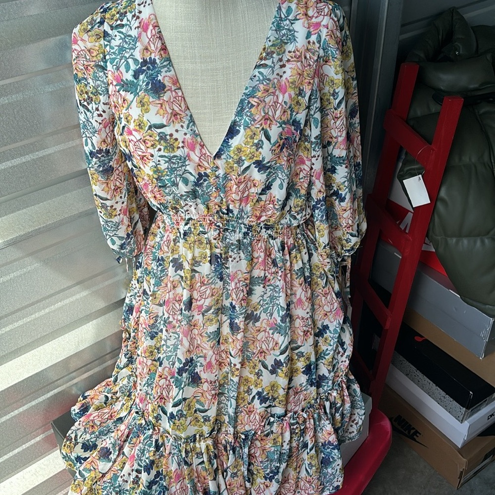 NWT💗💗 Taylor Floral Print Chiffon Dress Smocked Waist A-Line Tiered